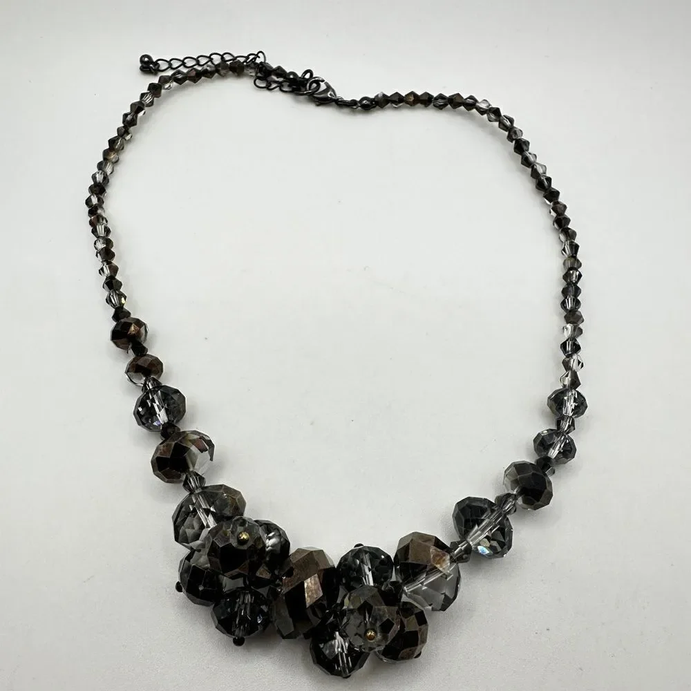 Stunning faceted black/dark‎ gray crystal beaded necklace!